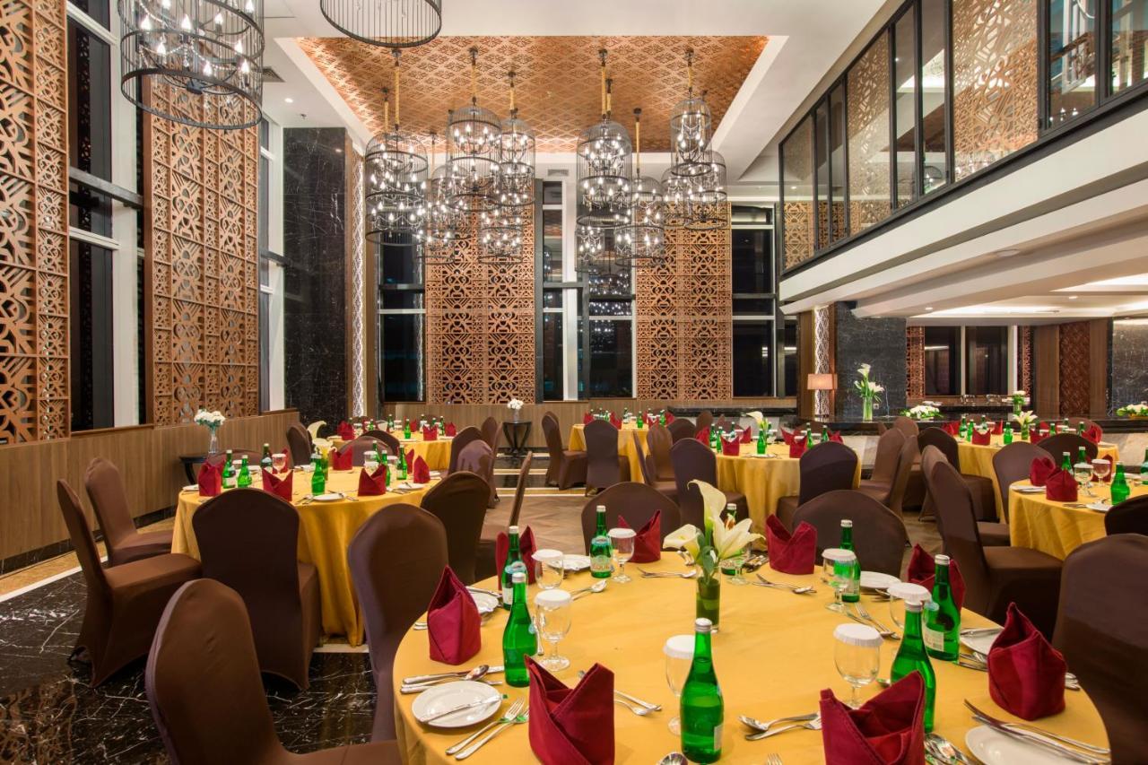 Hotel Grandhika Iskandarsyah Джакарта Экстерьер фото